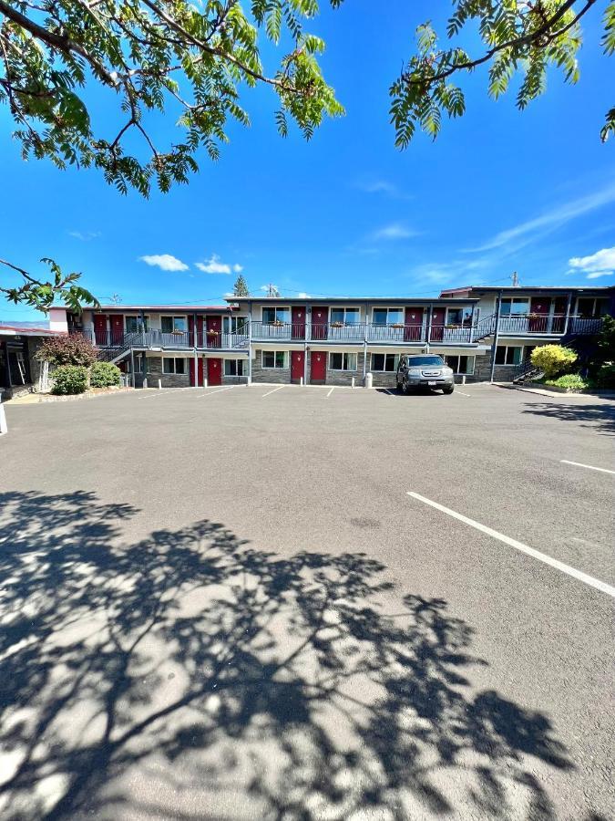 Timbers Inn And Suites Ashland Exterior foto