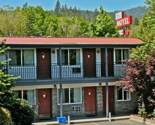 Timbers Inn And Suites Ashland Exterior foto